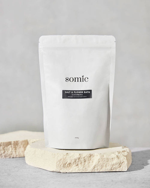 Somic - Cleopatra Salt and Flower Bath
